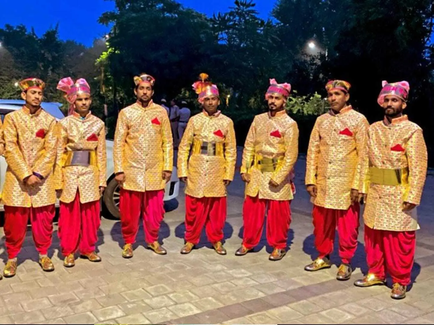 Band wala Punjabi style bhangra dhol